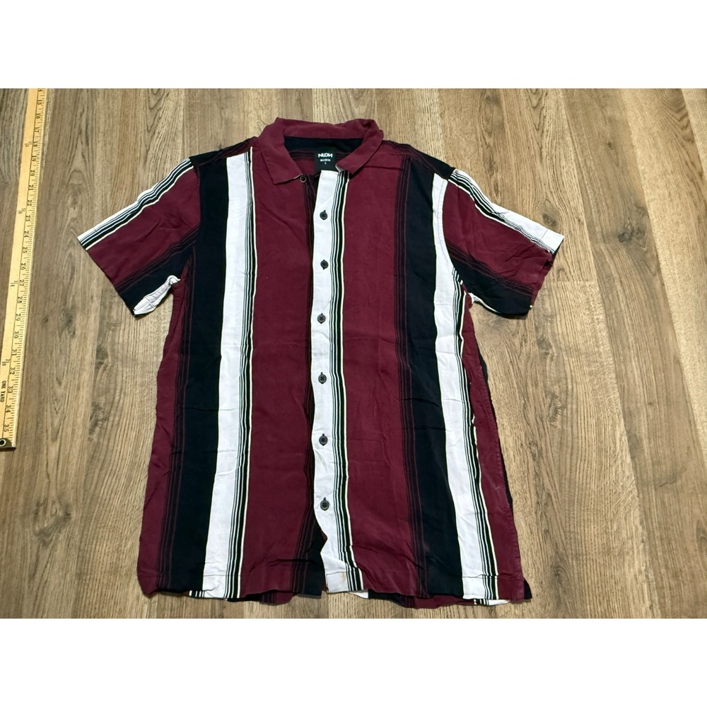 Nuon Shirt, Men's Size Small, Red Black White, Striped, Short Sleeve Button Up